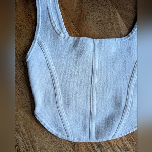 Babaton White Crop Top XS Sleeveless Corset Style Aritzia Festival Y2K - Picture 2 of 4